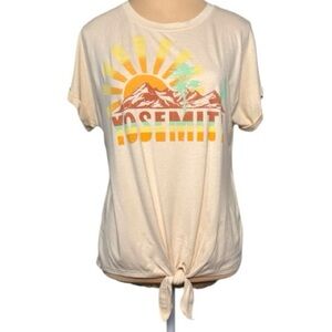 Sunset West NWOT Yosemite Short Cuffed Sleeves Tie Front Cream T-Shirt Size XL
